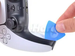نحوه-تعویض-باتری-کنترلر-PS5-5