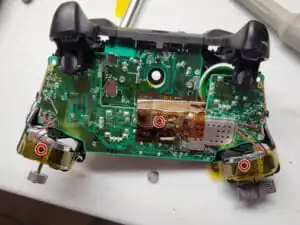 تعویض-برد-دسته-بی-سیم-Xbox-One-دایهارد(4)