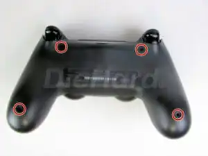 تعویض-سوکت-شارژ-دسته-PS4-دایهارد (1)