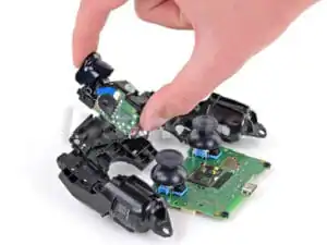 تعویض-مجموعه-ماشه-دسته-PS5-دایهارد