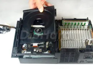 تعویض-پاور-دستگاه-PS2-دایهارد(2)