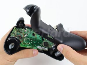 تعویض-دکمه-کنترلر-Xbox-One-664