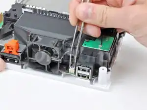تعویض-مادربرد-Nintendo-Wii-دایهارد(11)