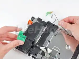 تعویض-مادربرد-Nintendo-Wii-دایهارد(17)